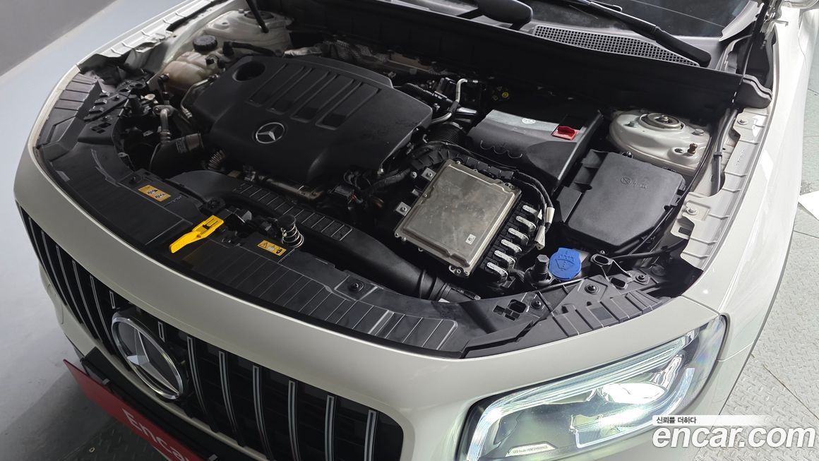 Mercedes-Benz GLB-Class 2021