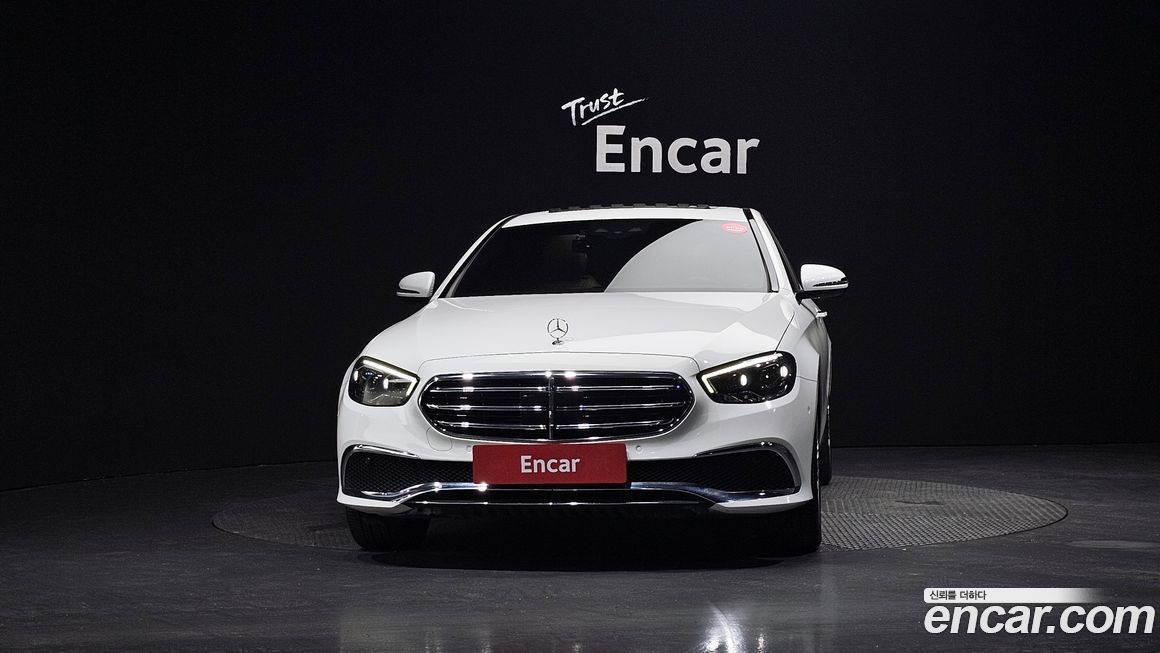 Mercedes-Benz E-Class 2021