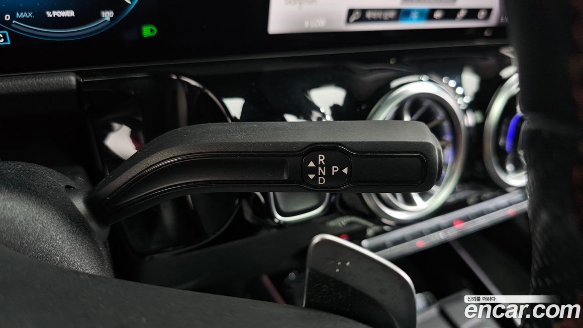 Mercedes-Benz EQA 2022