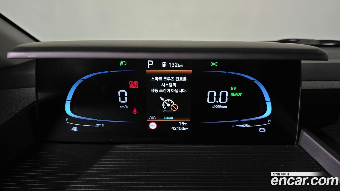 Hyundai Staria 2025