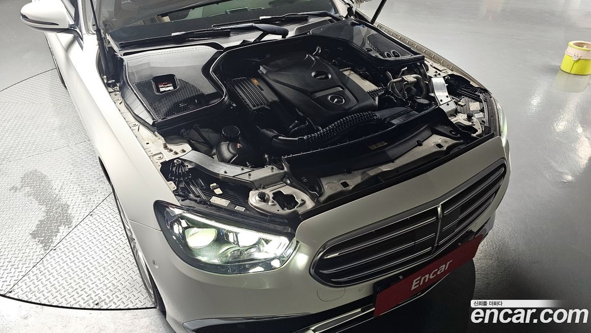 Mercedes-Benz E-Class 2021