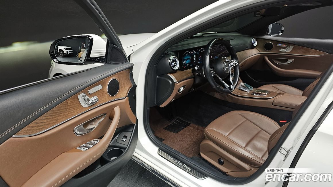 Mercedes-Benz E-Class 2021