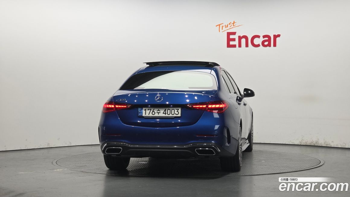 Mercedes-Benz C-Class 2022