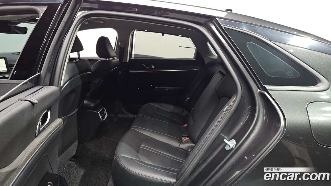 Kia K5 2025