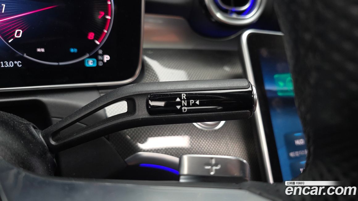 Mercedes-Benz C-Class 2022