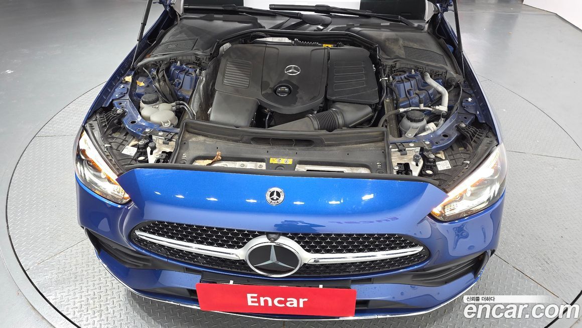 Mercedes-Benz C-Class 2022