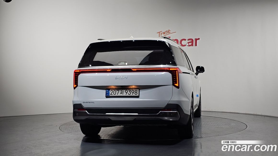Kia Canival 2024