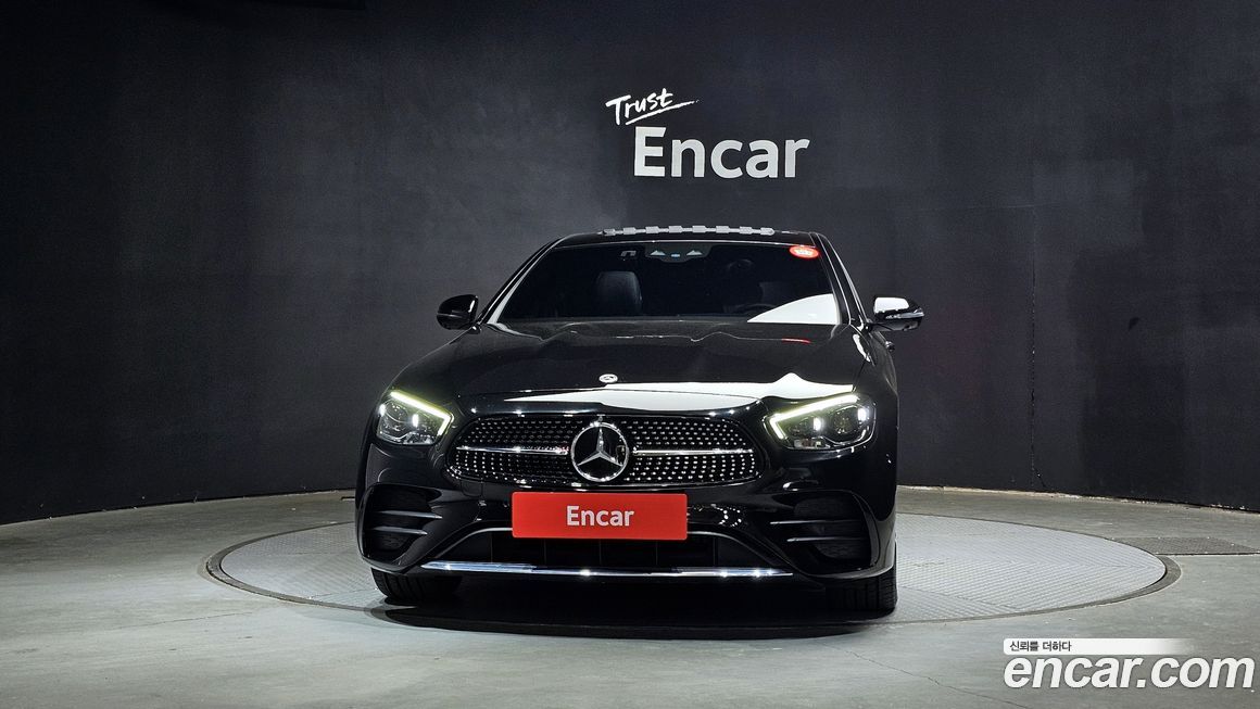 Mercedes-Benz E-Class 2022