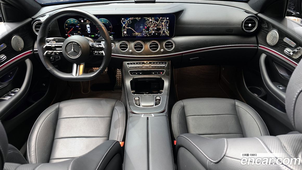 Mercedes-Benz E-Class 2022