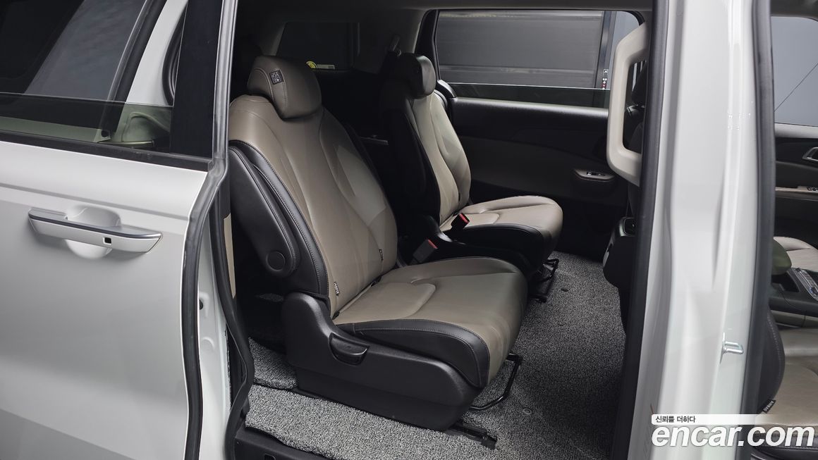 Kia Canival 2025