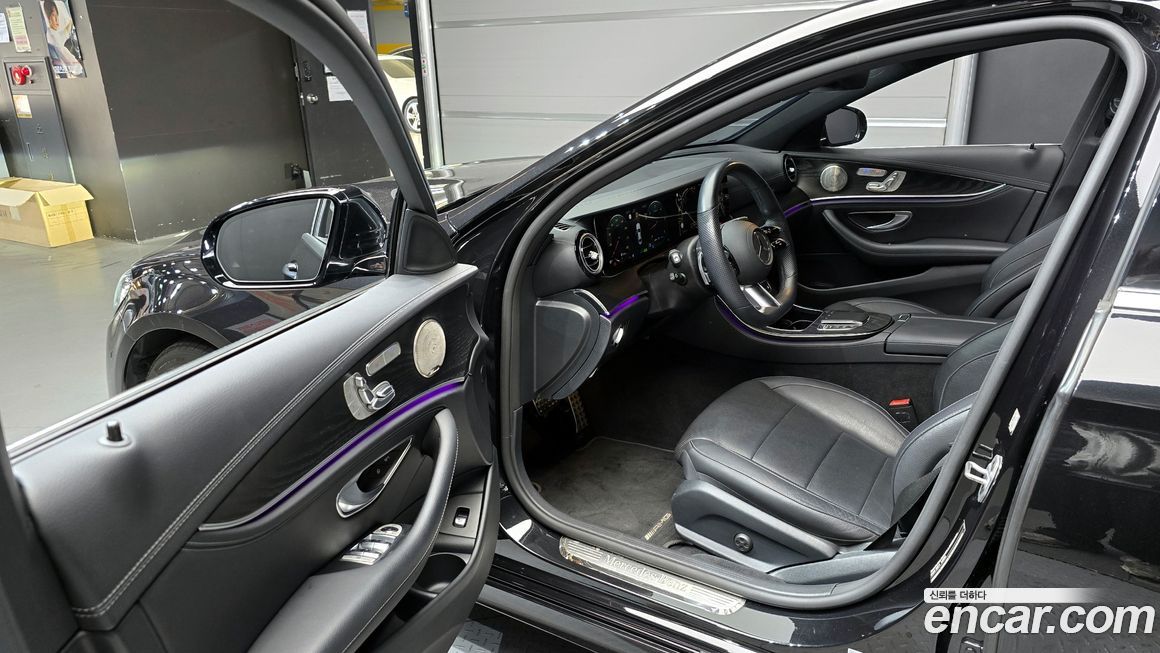 Mercedes-Benz E-Class 2022