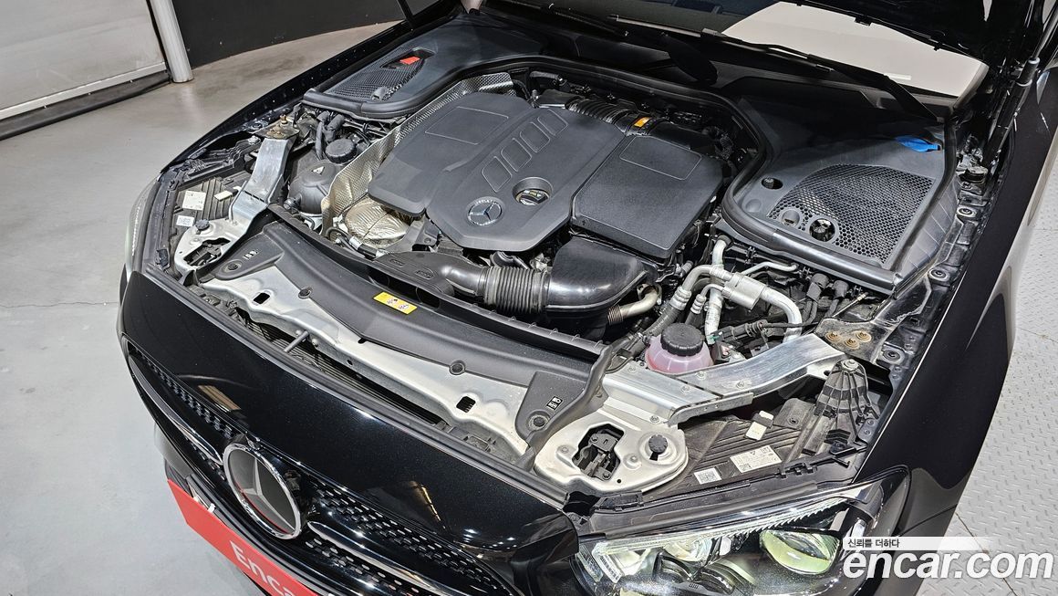 Mercedes-Benz E-Class 2022