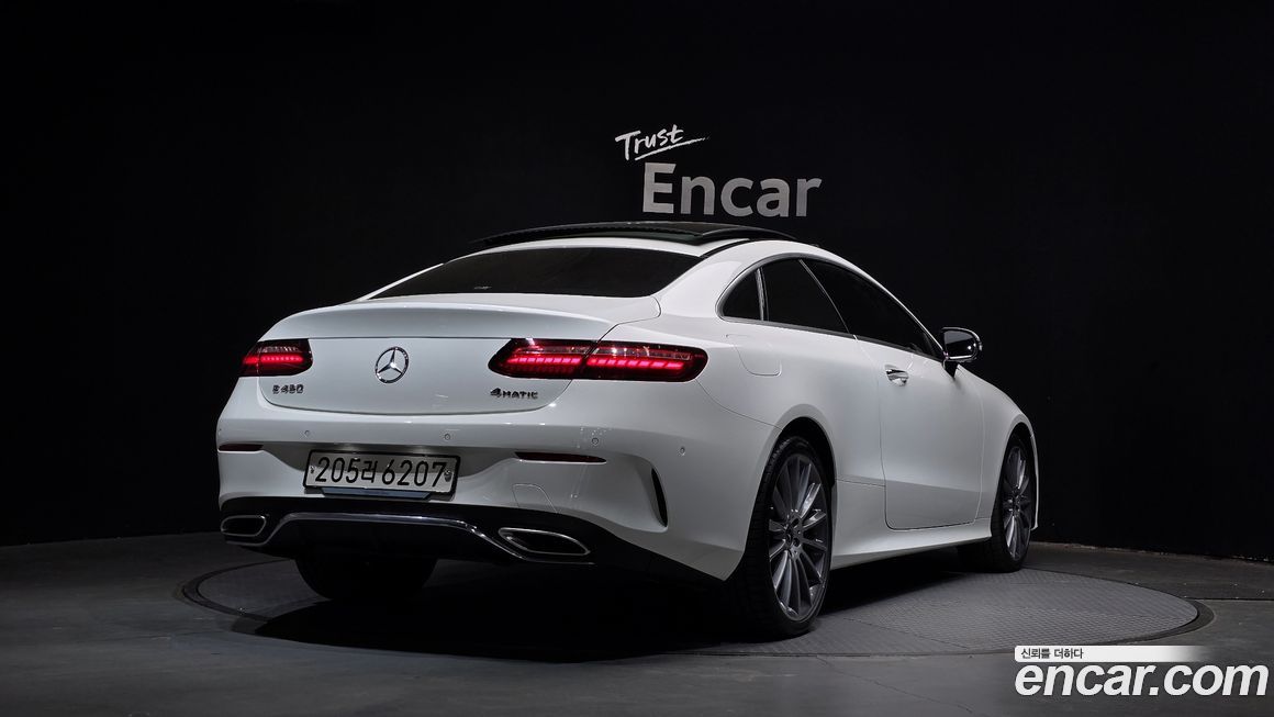 Mercedes-Benz E-Class 2021