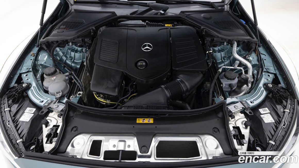 Mercedes-Benz E-Class 2025