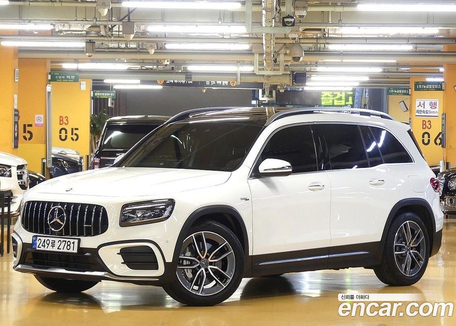 Mercedes-Benz GLB-Class 2024