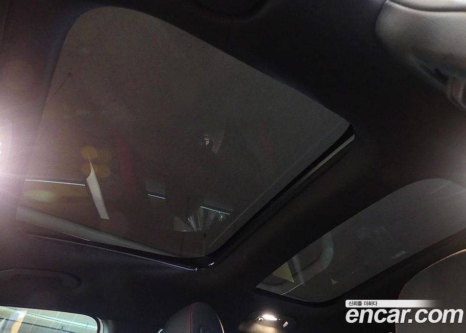 Mercedes-Benz GLB-Class 2024