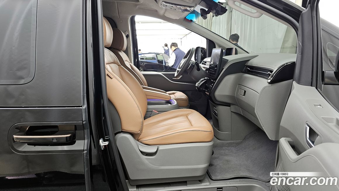 Hyundai Staria 2022