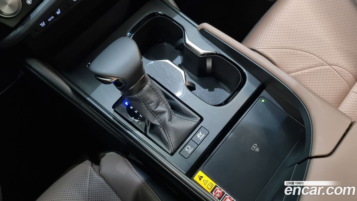 Lexus ES 2026