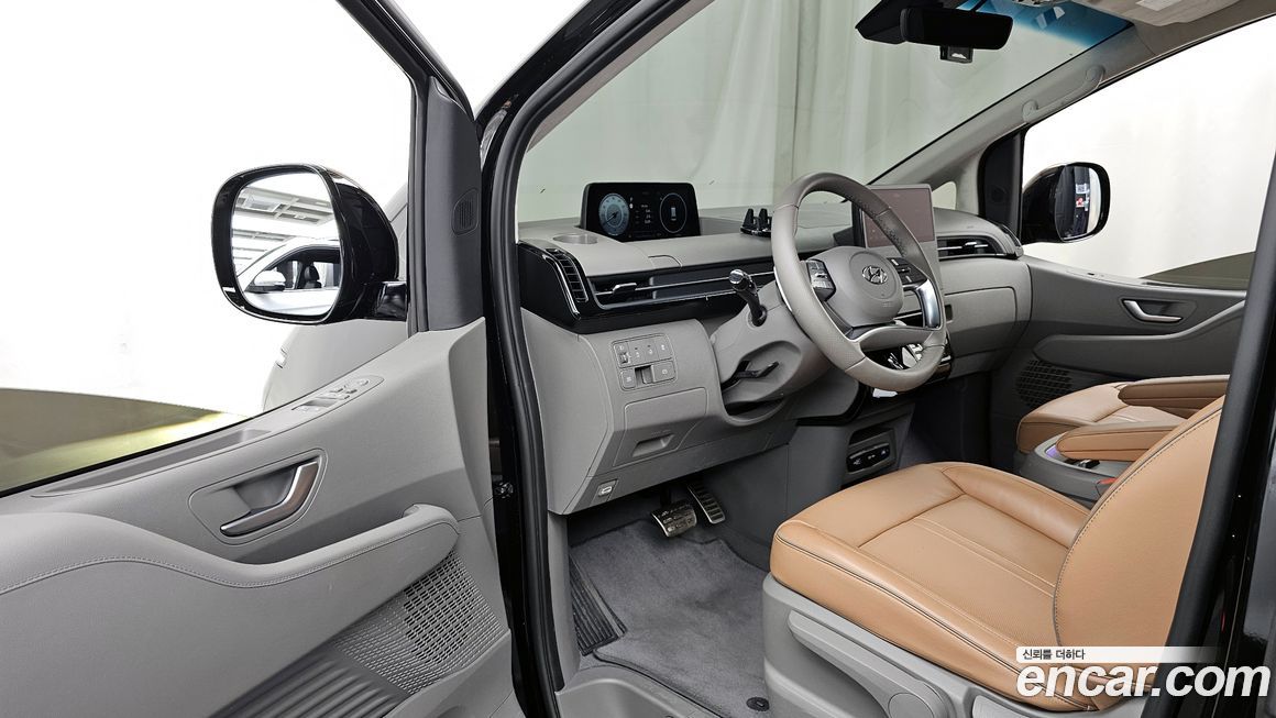 Hyundai Staria 2022