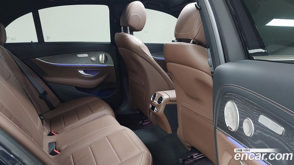 Mercedes-Benz E-Class 2023