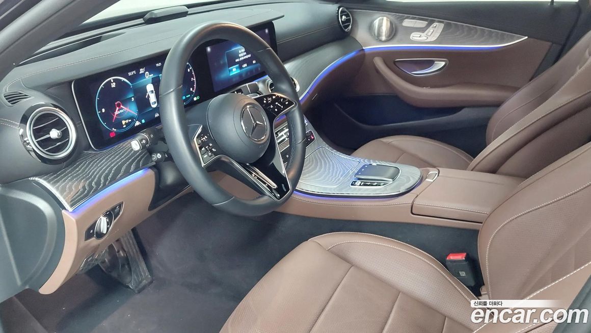 Mercedes-Benz E-Class 2023