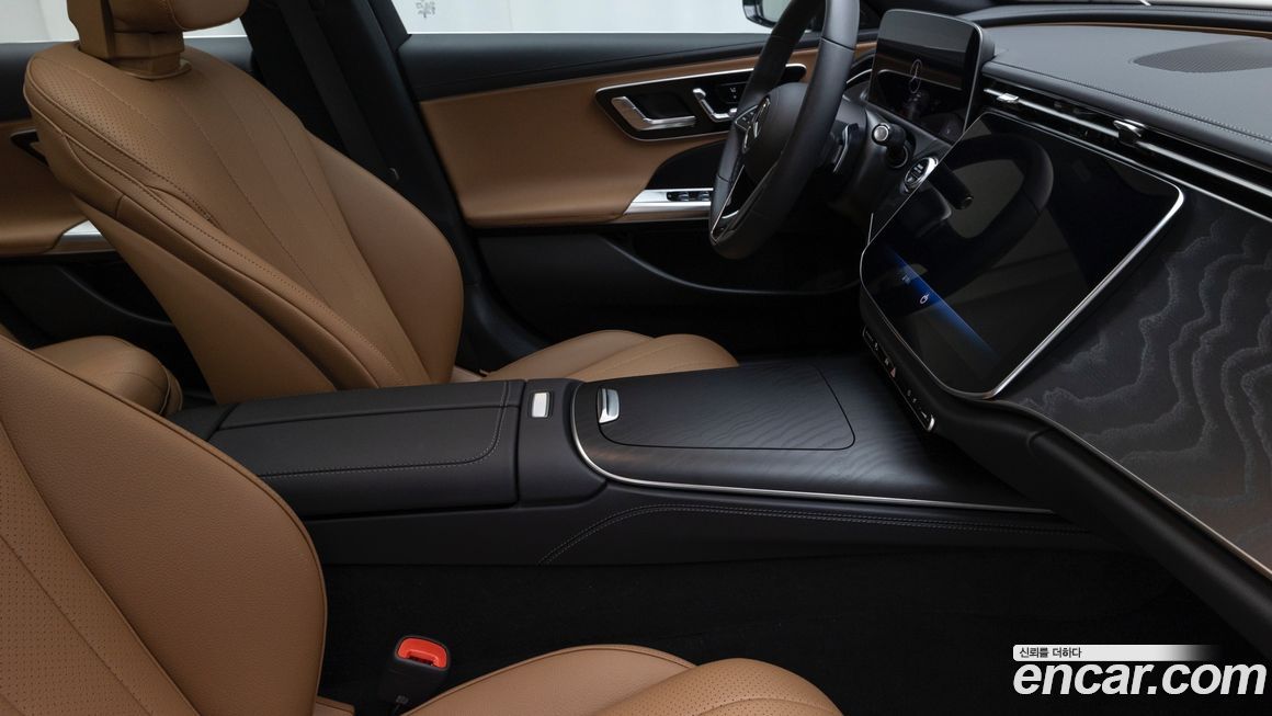 Mercedes-Benz E-Class 2025