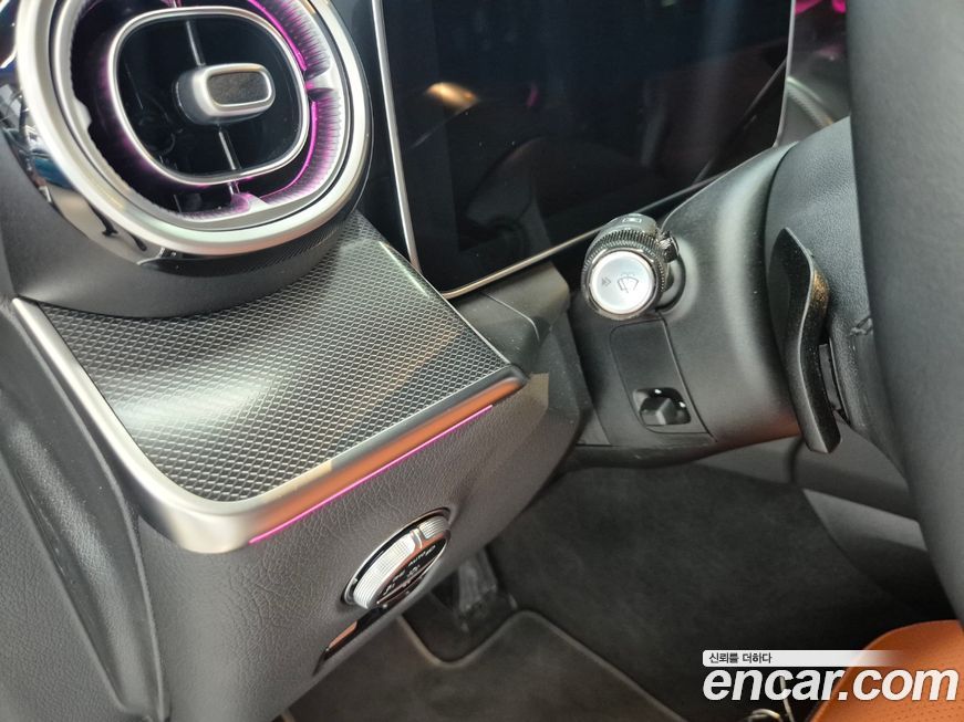 Mercedes-Benz GLC-Class 2025