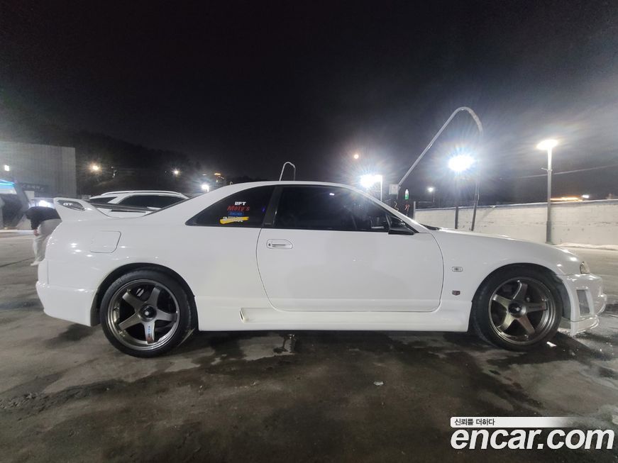 Nissan Skyline 1996