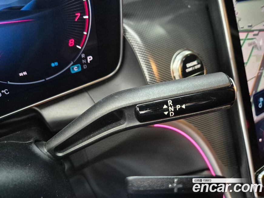 Mercedes-Benz GLC-Class 2025