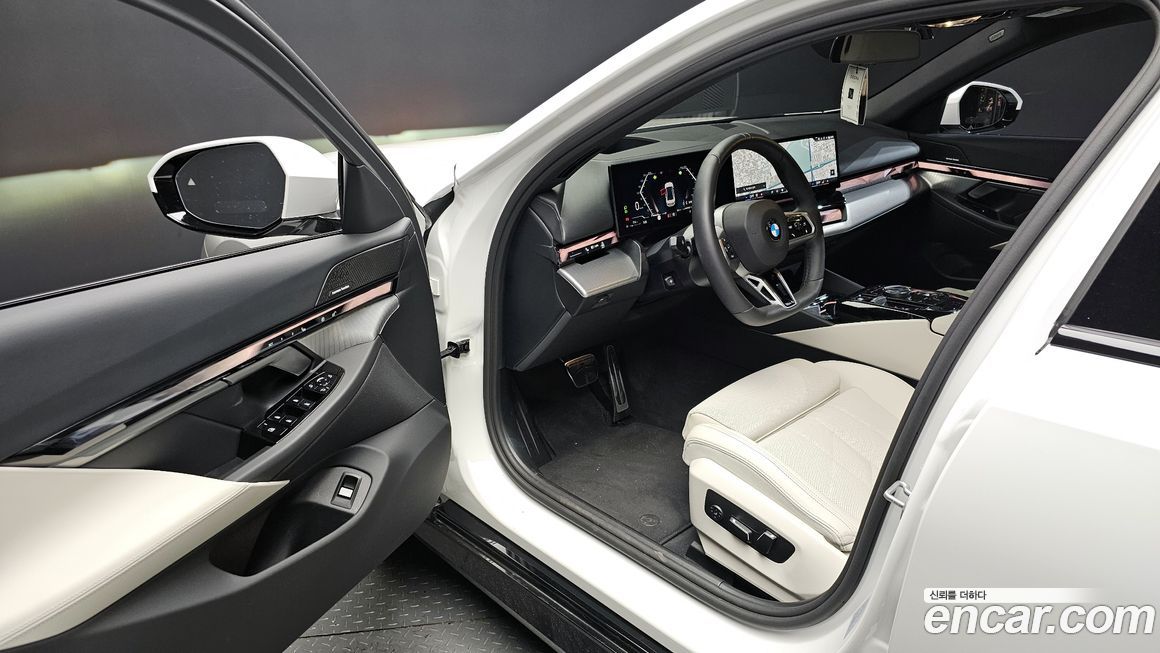 BMW 5-Series 2025