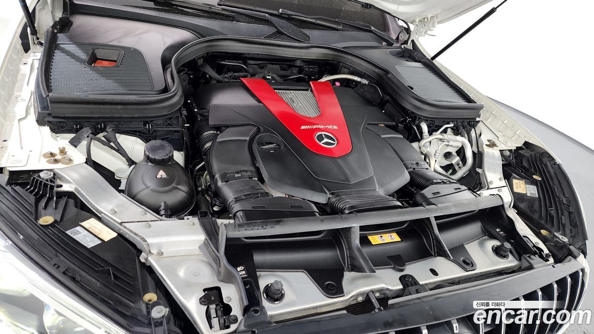 Mercedes-Benz GLC-Class 2021