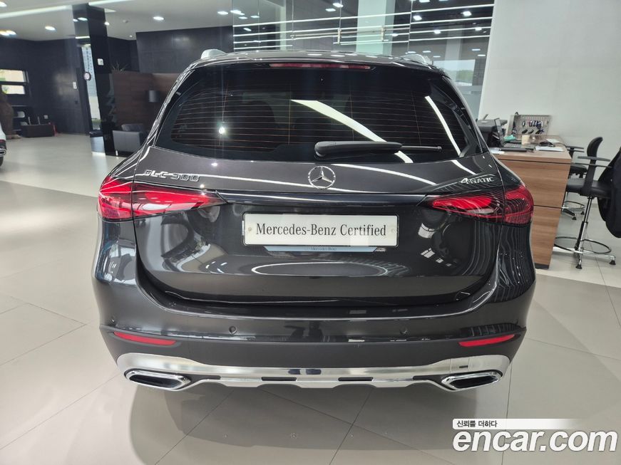 Mercedes-Benz GLC-Class 2025