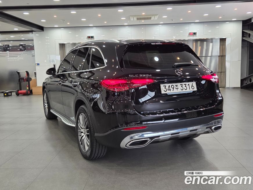 Mercedes-Benz GLC-Class 2024