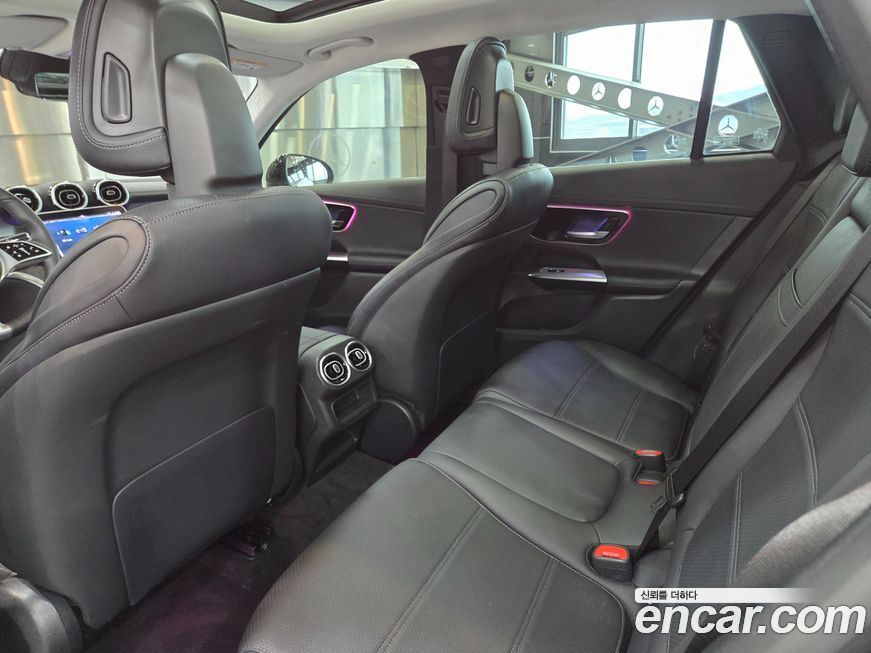 Mercedes-Benz GLC-Class 2024