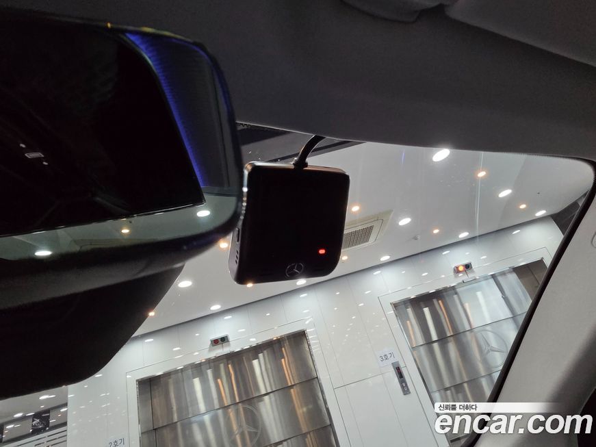 Mercedes-Benz GLC-Class 2024