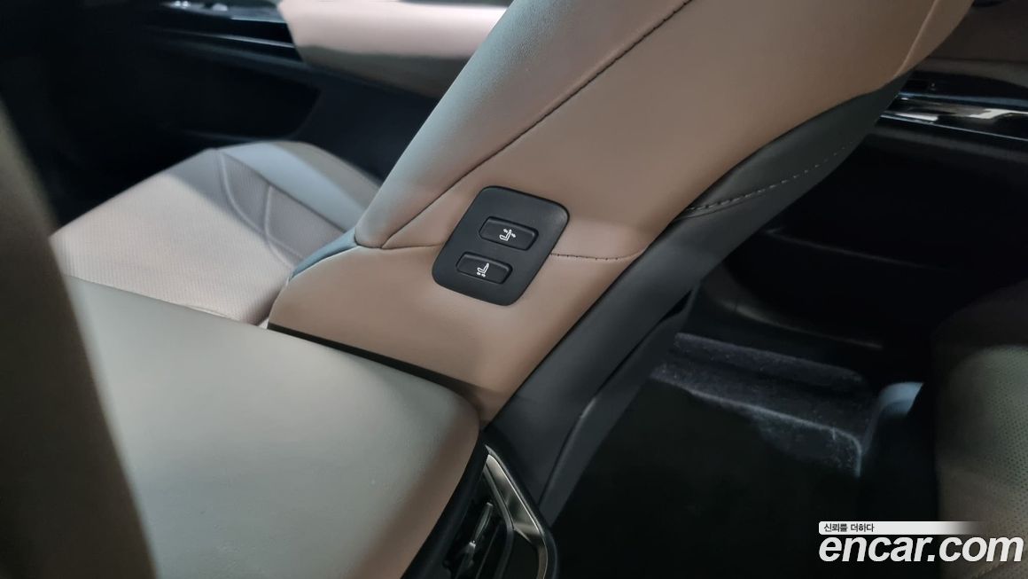 Lexus ES 2026