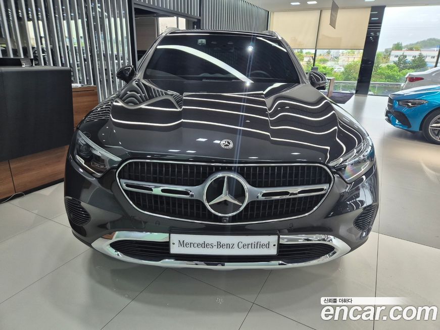 Mercedes-Benz GLC-Class 2025