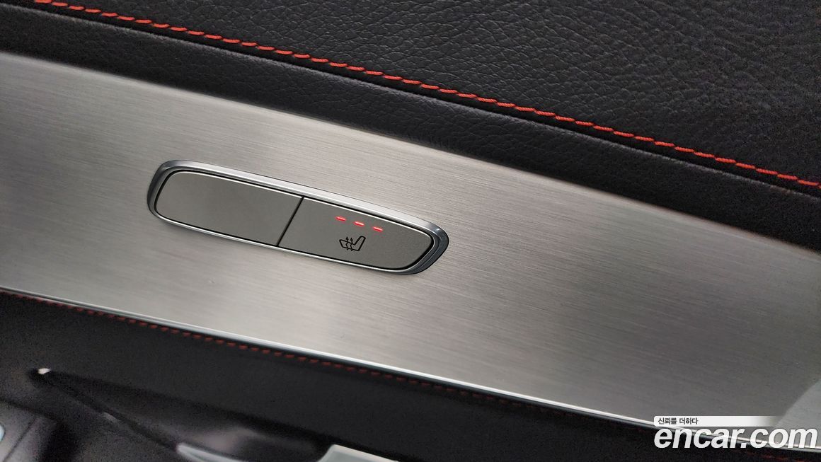 Mercedes-Benz GLC-Class 2021