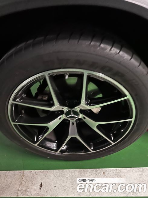 Mercedes-Benz GLC-Class 2023