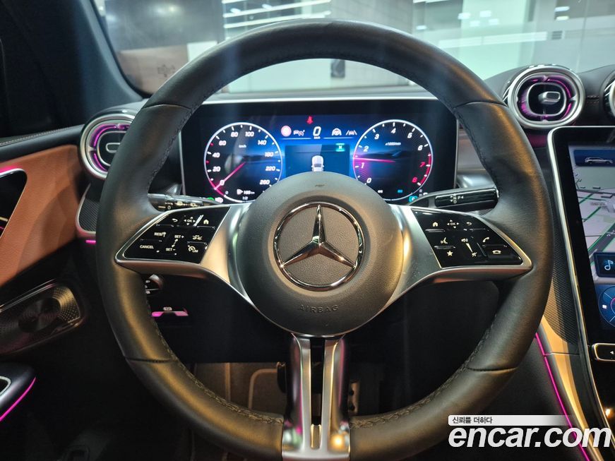 Mercedes-Benz GLC-Class 2025