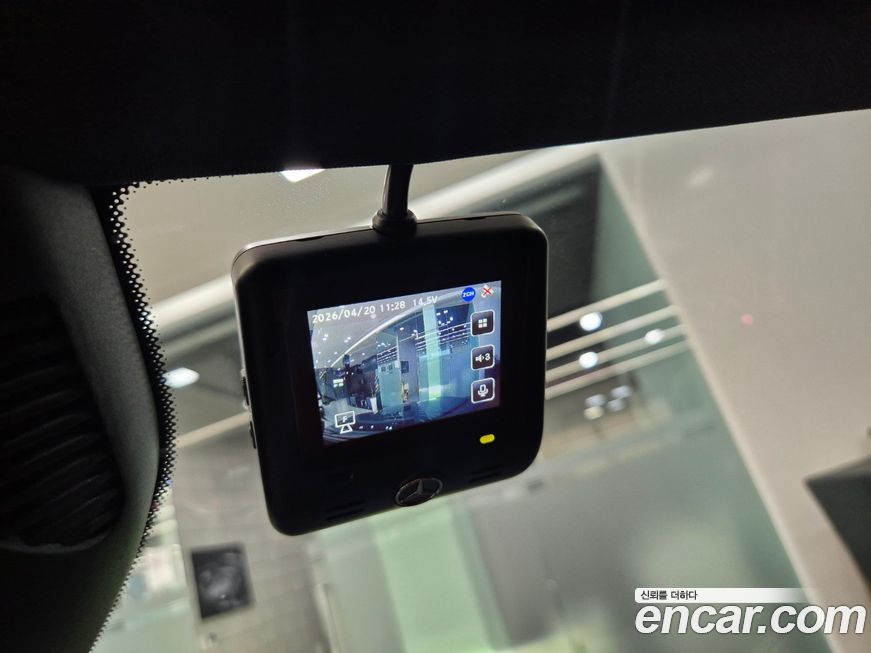 Mercedes-Benz GLC-Class 2025