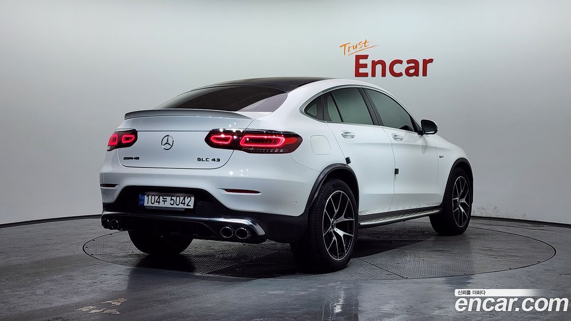 Mercedes-Benz GLC-Class 2021