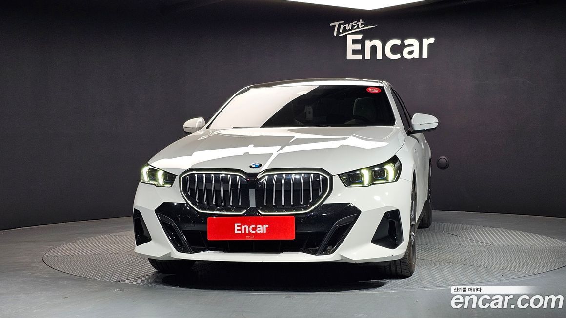 BMW 5-Series 2025