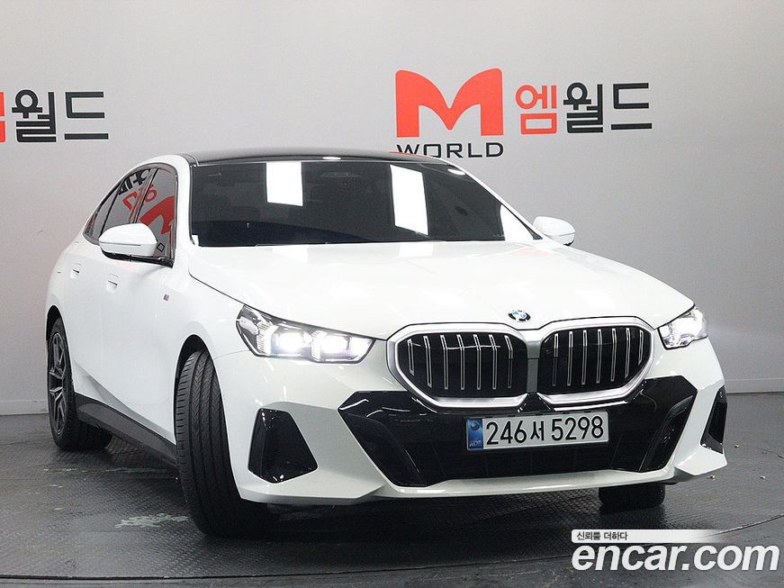 BMW 5-Series 2025
