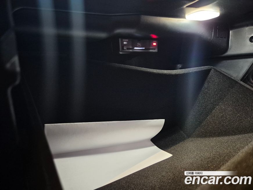 Mercedes-Benz GLC-Class 2025