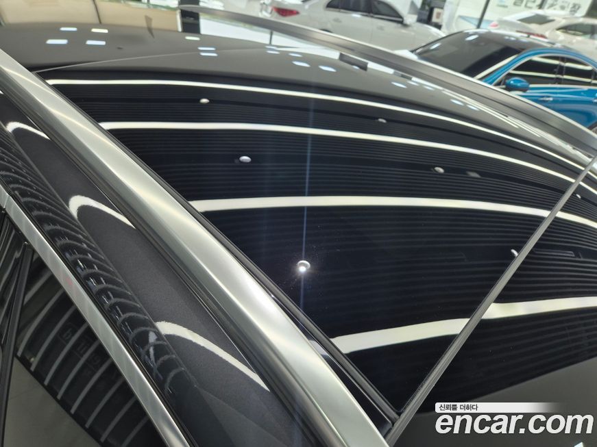 Mercedes-Benz GLC-Class 2025