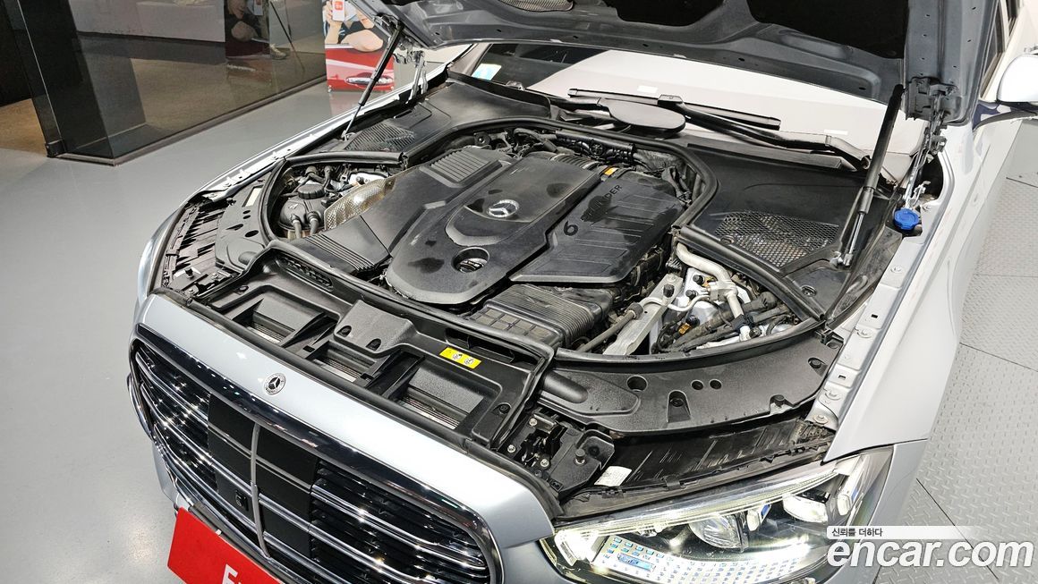 Mercedes-Benz S-Class 2022