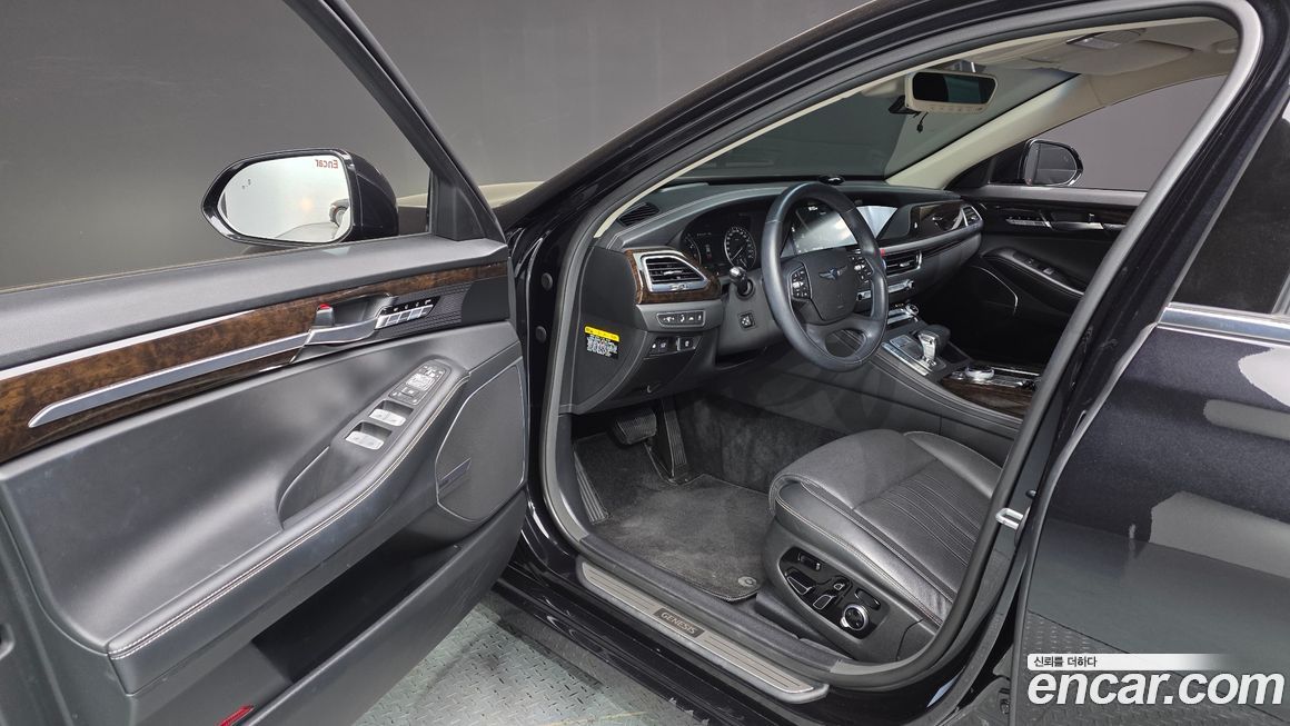 Genesis G90 2020