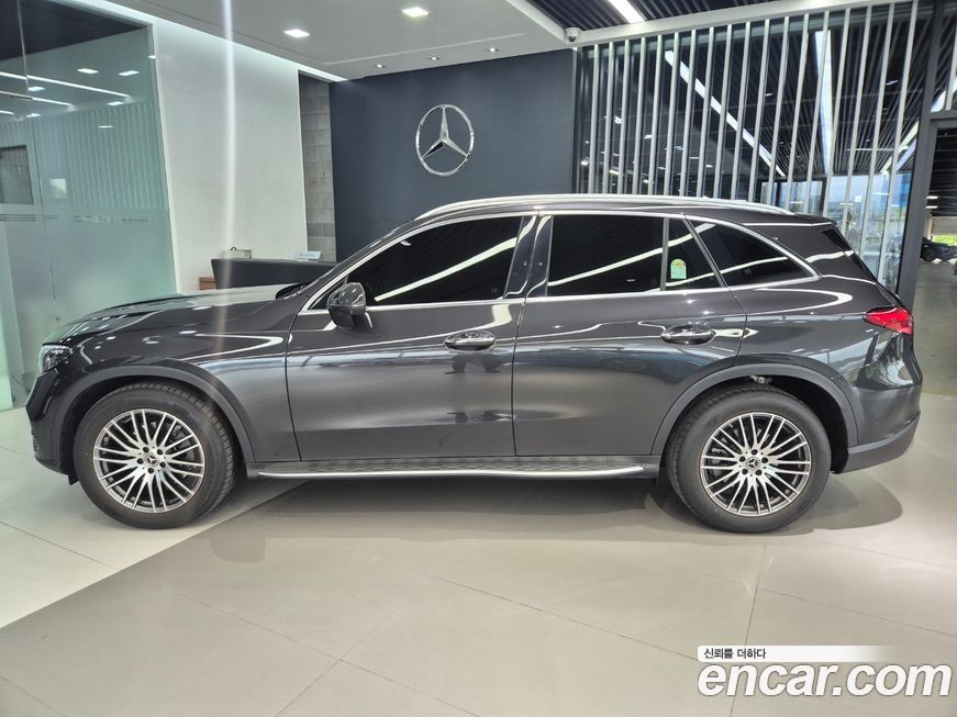 Mercedes-Benz GLC-Class 2025