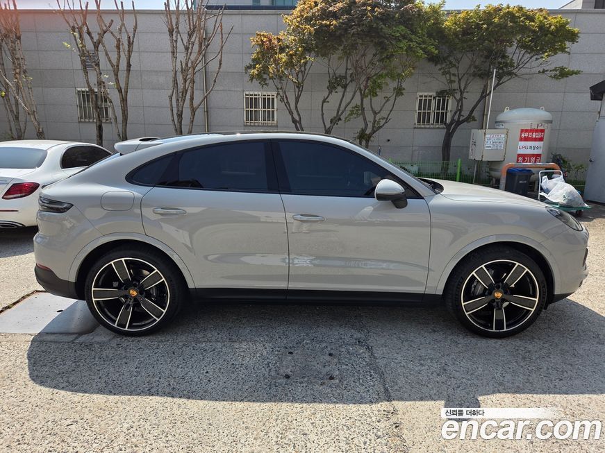 Porsche Cayenne 2021